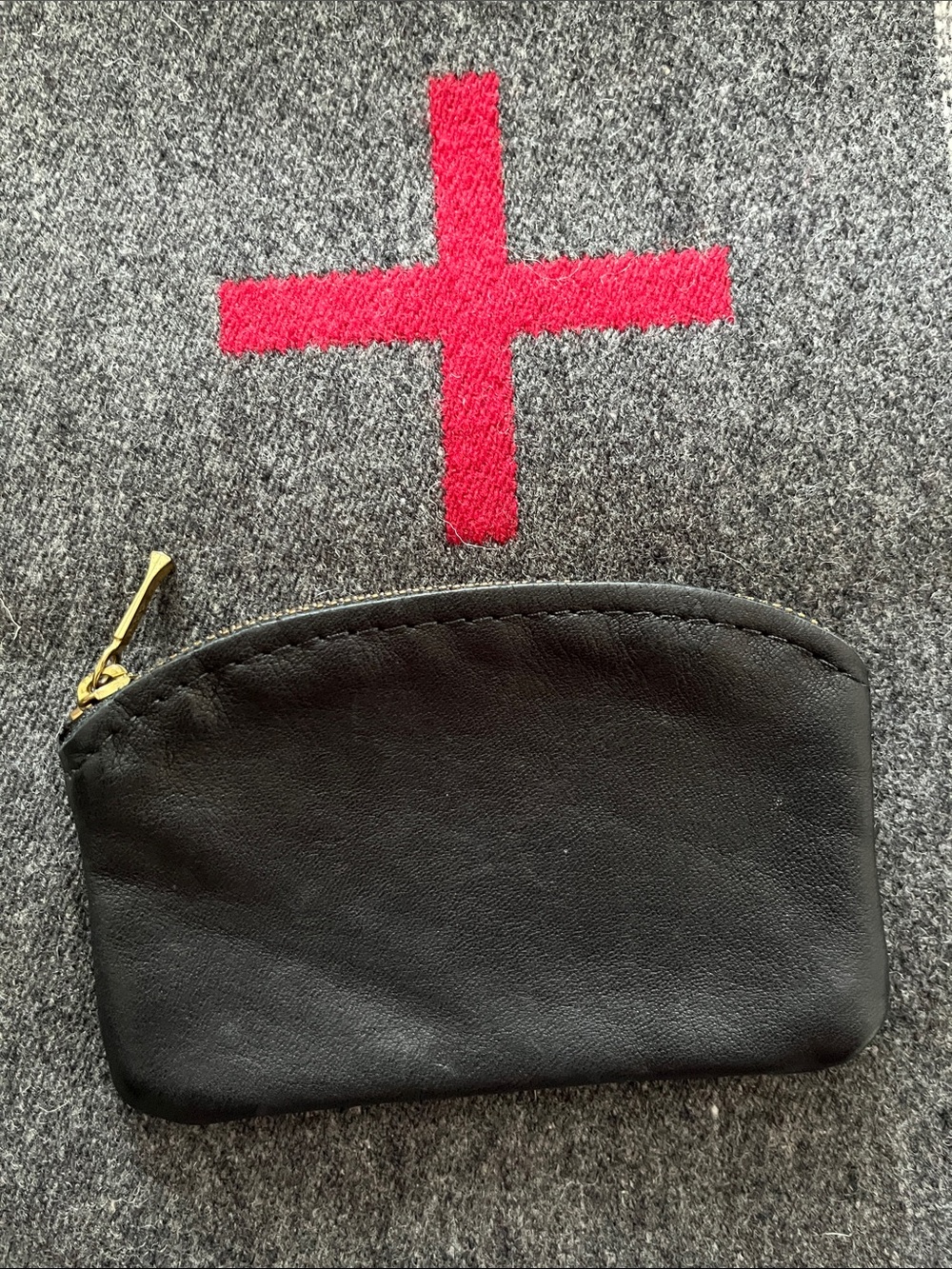 Overland Black Leather Zip Coin Purse